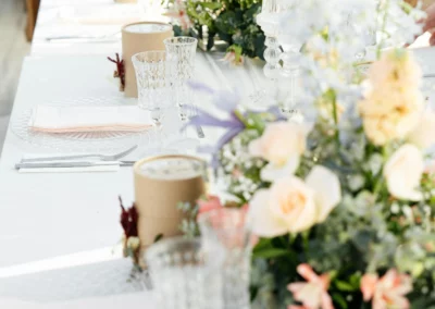Décoration de table mariage thème blanc